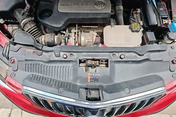 Used Buick Encore 2014 1.4T Automatic Two-Wheel Drive Urban Leading Model Engine Bay