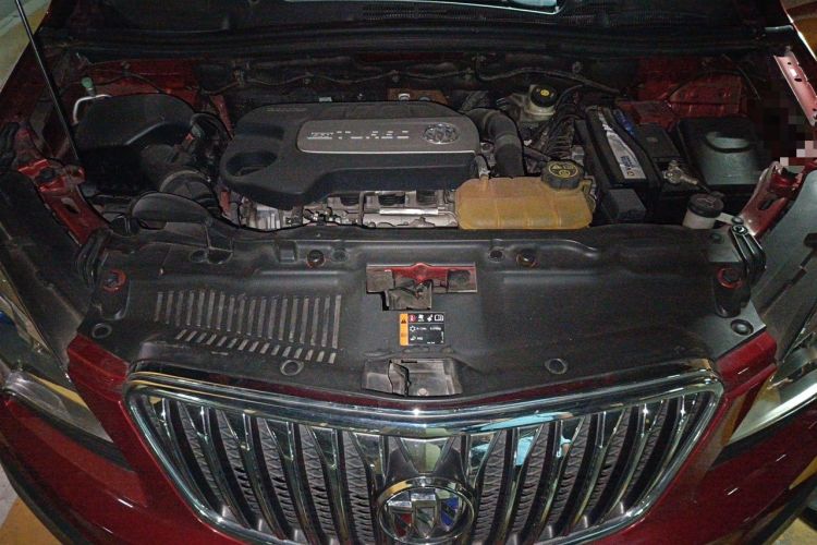 Used Buick Encore 2014 1.4T Manual Two-Wheel Drive Urban Advanced Model Engine Bay