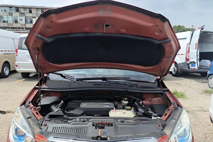 Used Buick Encore 2014 1.4T Automatic Two-Wheel Drive Urban Elite Model Engine Bay