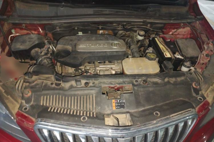 Used Buick Encore 2014 1.4T Manual Two-Wheel Drive Urban Sport Model Engine Bay
