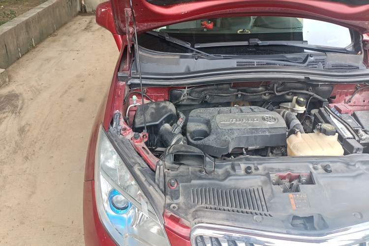 Used Buick Encore 2014 1.4T Automatic Two-Wheel Drive Urban Leading Model Engine Bay Right