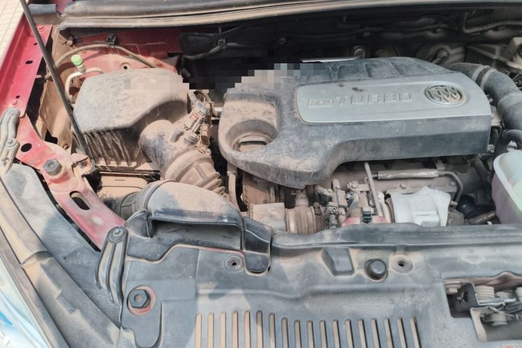 Used Buick Encore 2014 1.4T Automatic Two-Wheel Drive Urban Elite Model Engine Bay Right