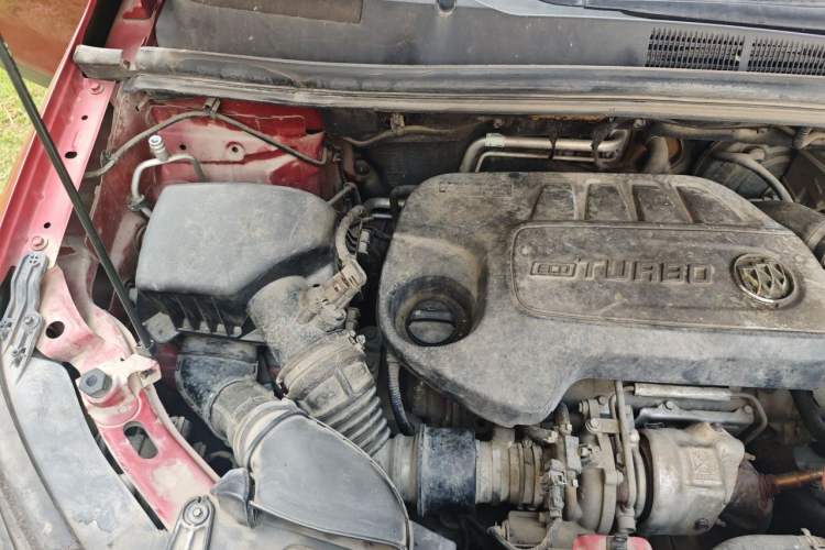 Used Buick Encore 2014 1.4T Automatic Two-Wheel Drive Urban Elite Model Engine Bay Right