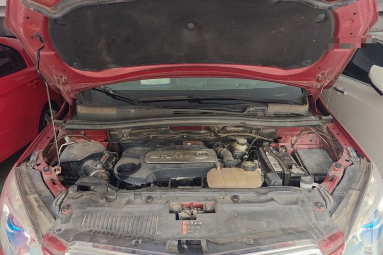 Used Buick Encore 2014 1.4T Automatic Two-Wheel Drive Urban Elite Model Engine Bay