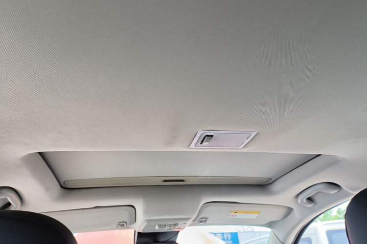 Used Buick Encore 2014 1.4T Automatic Two-Wheel Drive Urban Elite Model Headliner