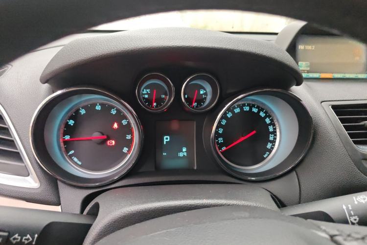 Used Buick Encore 2014 1.4T Automatic All-Wheel-Drive Flagship Edition Instrument Cluster