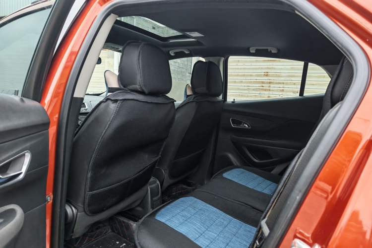 Used Buick Encore 2014 1.4T Automatic Two-Wheel Drive Urban Elite Model Interior 2