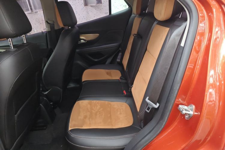 Used Buick Encore 2014 1.4T Automatic All-Wheel-Drive Flagship Edition Interior 4