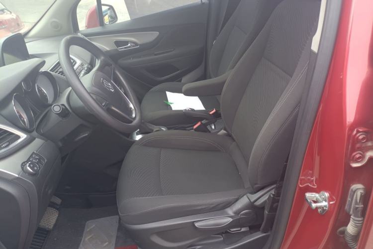 Used Buick Encore 2014 1.4T Automatic Two-Wheel Drive Urban Elite Model Left Front Seat