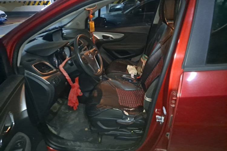 Used Buick Encore 2014 1.4T Automatic Two-Wheel Drive Urban Elite Model Left Front Seat