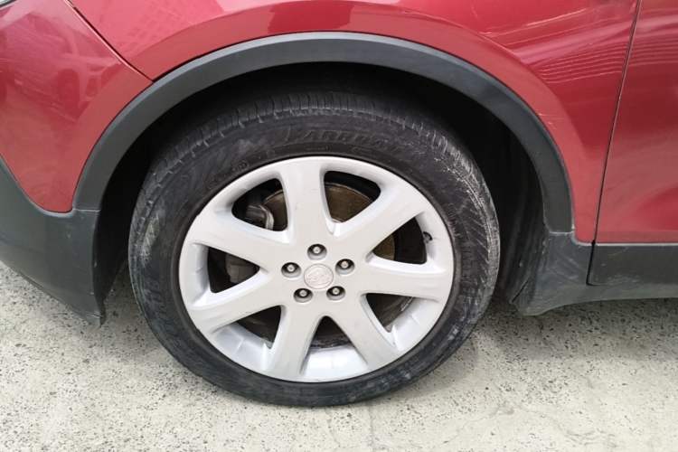 Used Buick Encore 2014 1.4T Automatic Two-Wheel Drive Urban Elite Model Left Front Wheel Hub