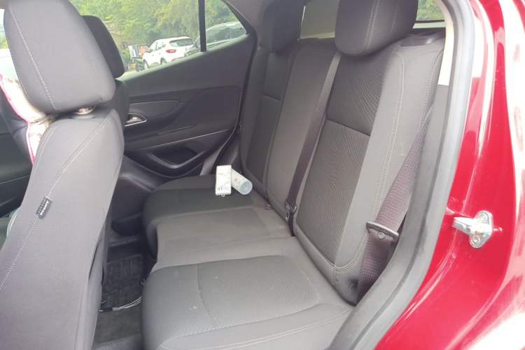 Used Buick Encore 2014 1.4T Automatic Two-Wheel Drive Urban Elite Model Left Rear Seat