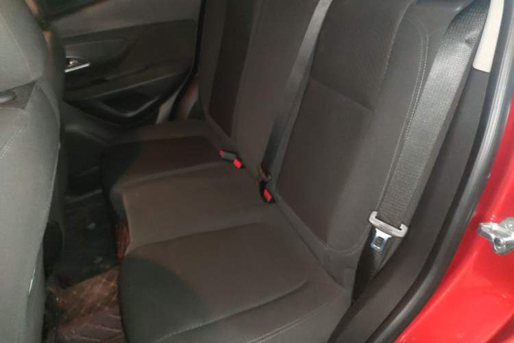 Used Buick Encore 2014 1.4T Automatic Two-Wheel Drive Urban Elite Model Left Rear Seat