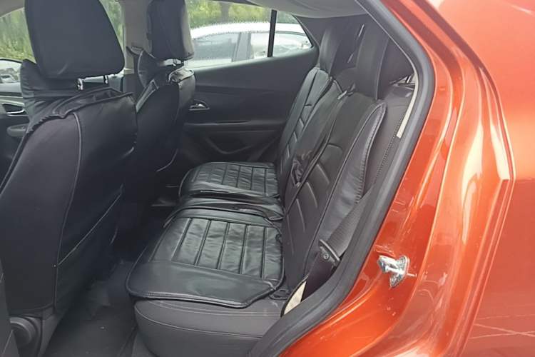 Used Buick Encore 2014 1.4T Automatic Two-Wheel Drive Urban Elite Model Left Rear Seat