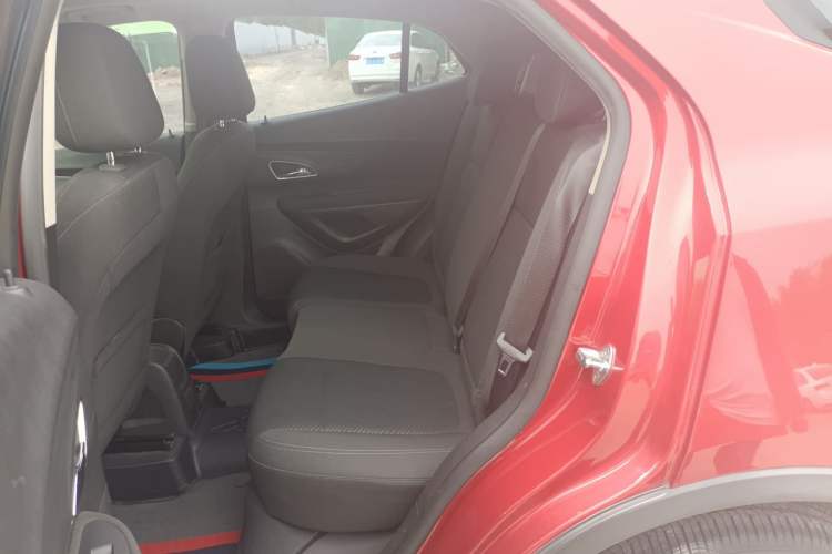 Used Buick Encore 2014 1.4T Automatic Two-Wheel Drive Urban Elite Model Left Rear Seat