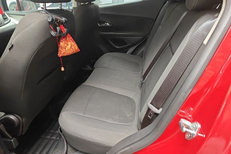Used Buick Encore 2014 1.4T Automatic Two-Wheel Drive Urban Elite Model Left Rear Seat