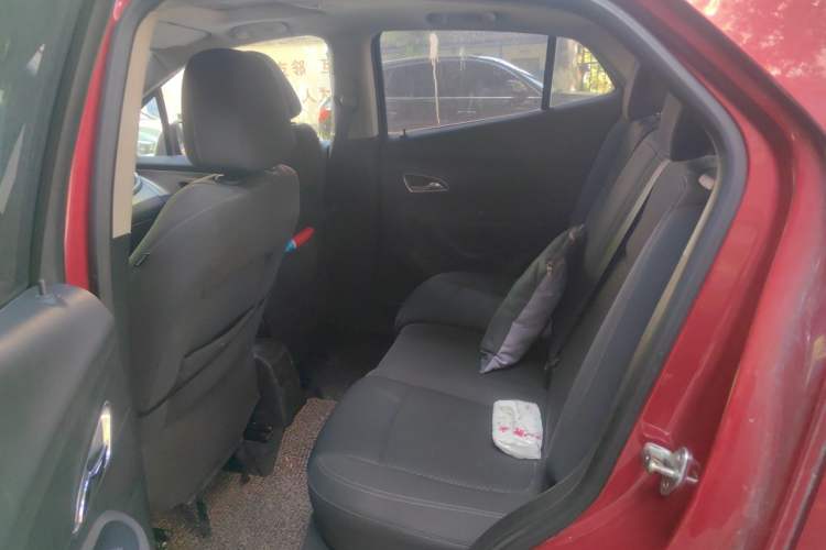 Used Buick Encore 2014 1.4T Automatic Two-Wheel Drive Urban Elite Model Left Rear Seat