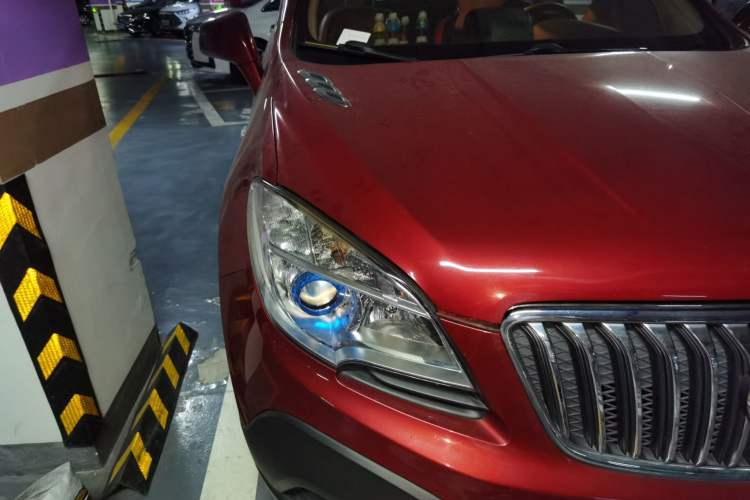 Used Buick Encore 2014 1.4T Automatic Two-Wheel Drive Urban Elite Model Right Front Headlight