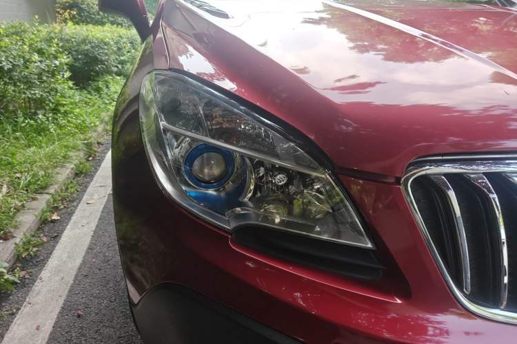 Used Buick Encore 2014 1.4T Automatic Two-Wheel Drive Urban Elite Model Right Front Headlight