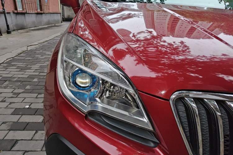 Used Buick Encore 2014 1.4T Automatic Two-Wheel Drive Urban Elite Model Right Front Headlight