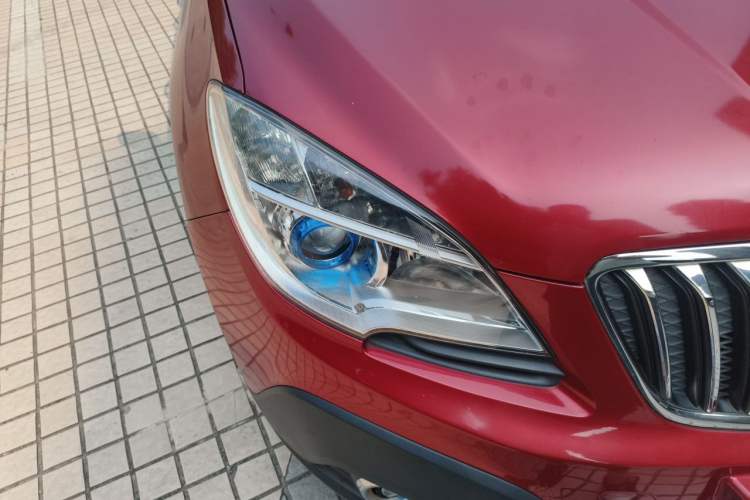 Used Buick Encore 2014 1.4T Automatic Two-Wheel Drive Urban Elite Model Right Front Headlight