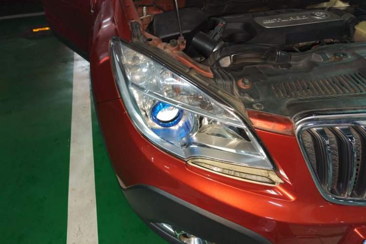 Used Buick Encore 2014 1.4T Automatic Two-Wheel Drive Urban Leading Model Right Front Headlight