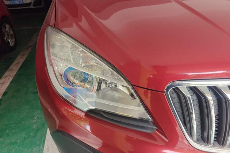 Used Buick Encore 2014 1.4T Automatic Two-Wheel Drive Urban Elite Model Right Front Headlight