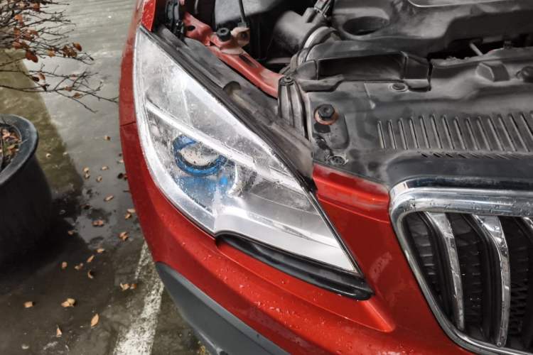 Used Buick Encore 2014 1.4T Automatic Two-Wheel Drive Urban Elite Model Right Front Headlight