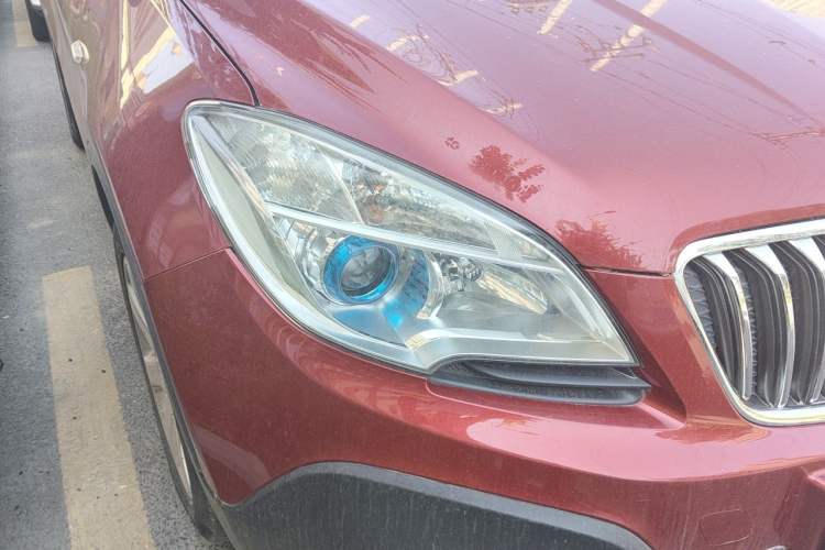 Used Buick Encore 2014 1.4T Automatic Two-Wheel Drive Urban Elite Model Right Front Headlight