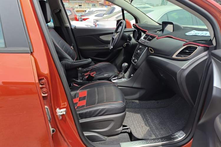 Used Buick Encore 2014 1.4T Automatic Two-Wheel Drive Urban Elite Model Right Front Seat