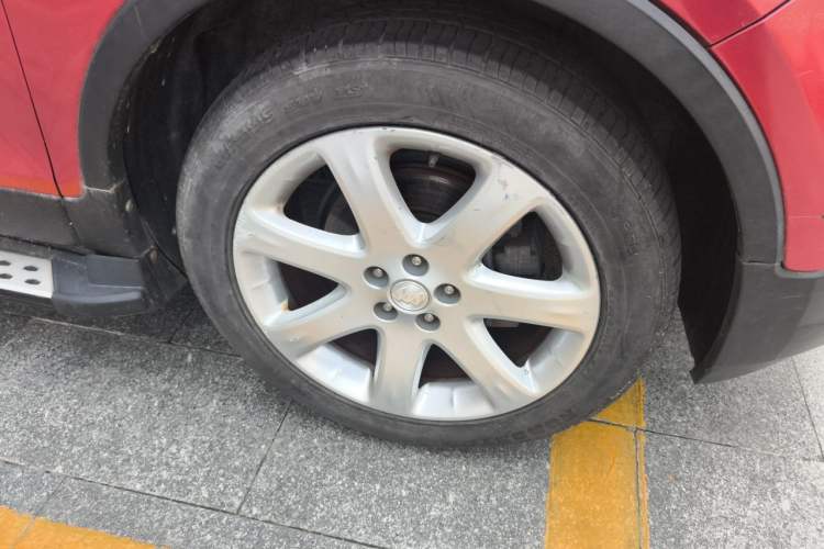 Used Buick Encore 2014 1.4T Automatic Two-Wheel Drive Urban Elite Model Right Front Wheel Hub