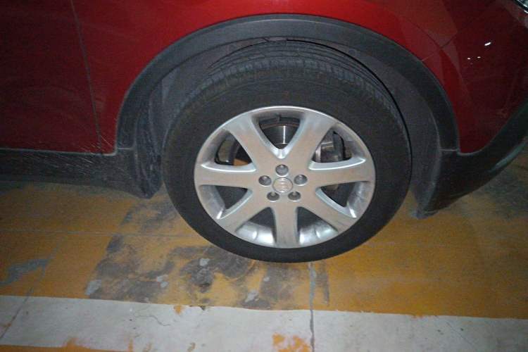 Used Buick Encore 2014 1.4T Manual Two-Wheel Drive Urban Advanced Model Right Front Wheel Hub