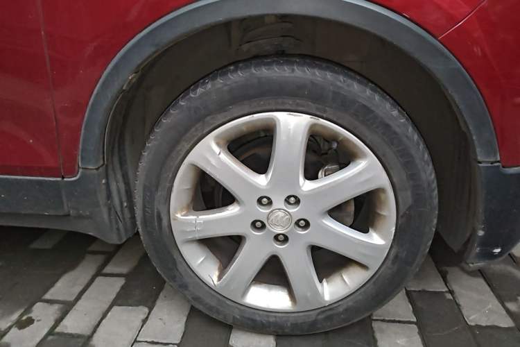 Used Buick Encore 2014 1.4T Automatic Two-Wheel Drive Urban Elite Model Right Front Wheel Hub