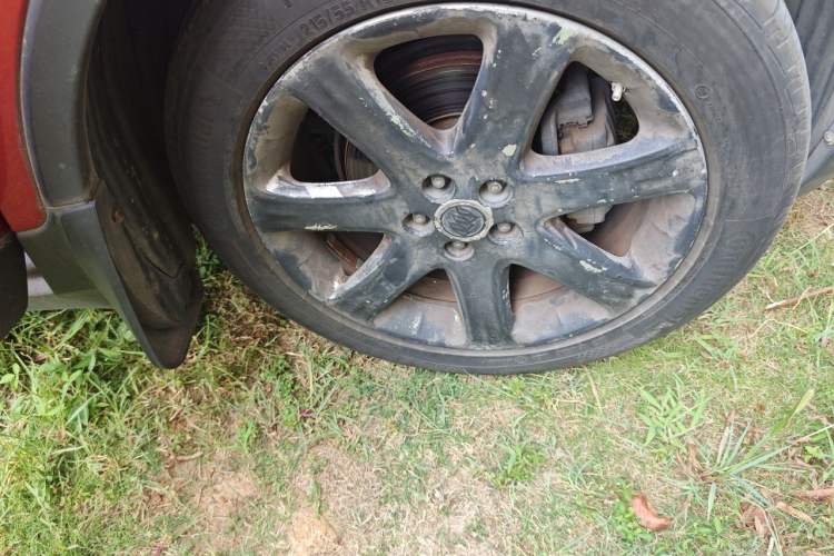 Used Buick Encore 2014 1.4T Automatic Two-Wheel Drive Urban Elite Model Right Front Wheel Hub