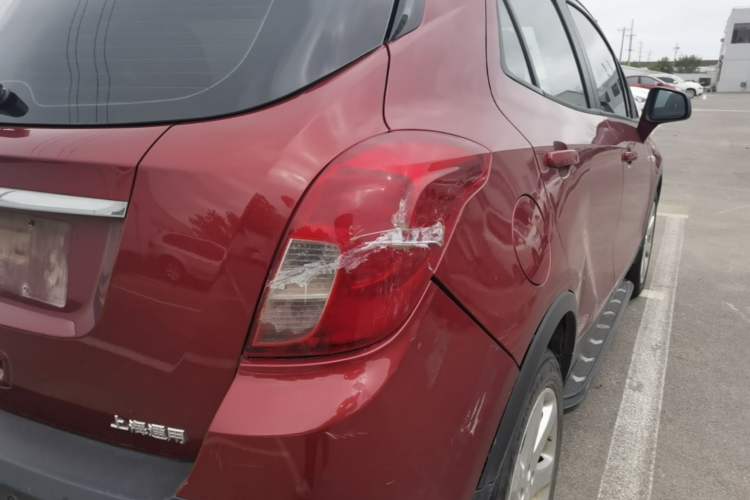 Used Buick Encore 2014 1.4T Manual Two-Wheel Drive Urban Advanced Model Right Rear Taillight