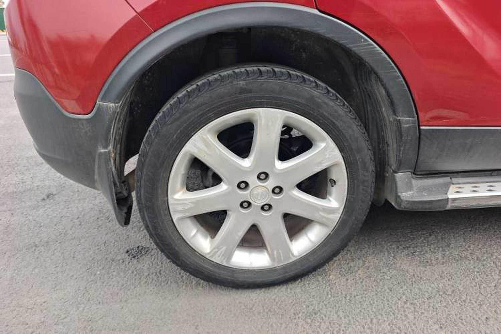Used Buick Encore 2014 1.4T Automatic Two-Wheel Drive Urban Elite Model Right Rear Wheel Hub