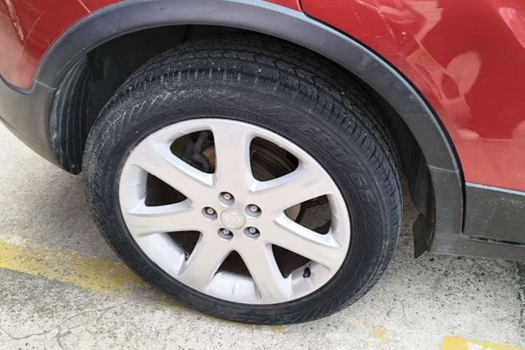 Used Buick Encore 2014 1.4T Automatic Two-Wheel Drive Urban Elite Model Right Rear Wheel Hub