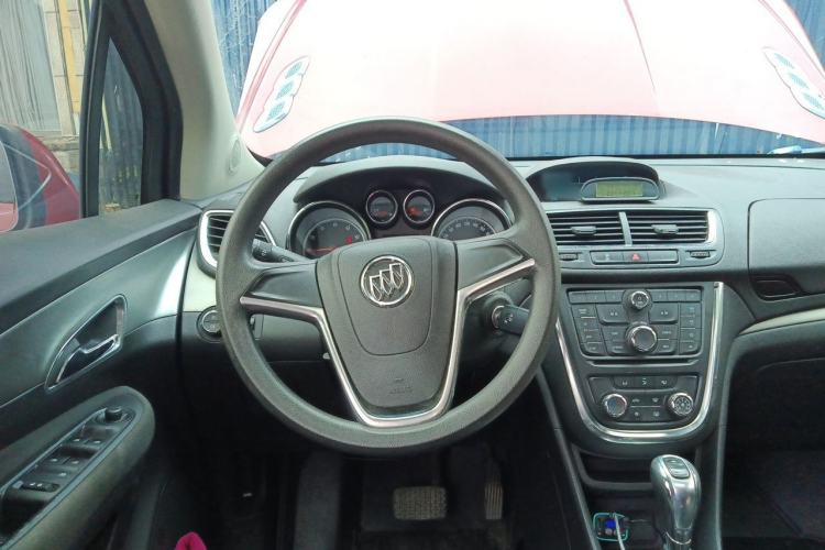 Used Buick Encore 2014 1.4T Automatic Two-Wheel Drive Urban Elite Model Steering Wheel