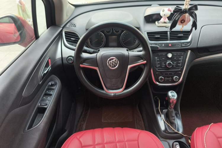 Used Buick Encore 2014 1.4T Automatic Two-Wheel Drive Urban Elite Model Steering Wheel