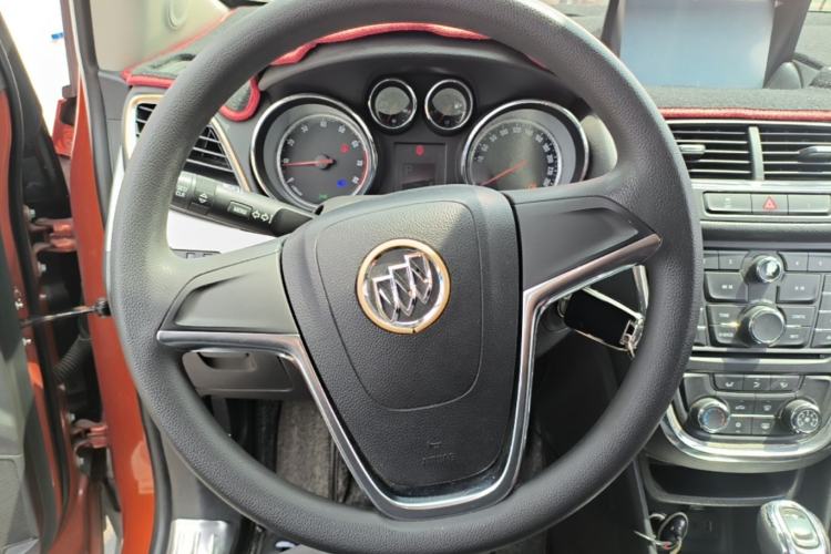 Used Buick Encore 2014 1.4T Automatic Two-Wheel Drive Urban Elite Model Steering Wheel