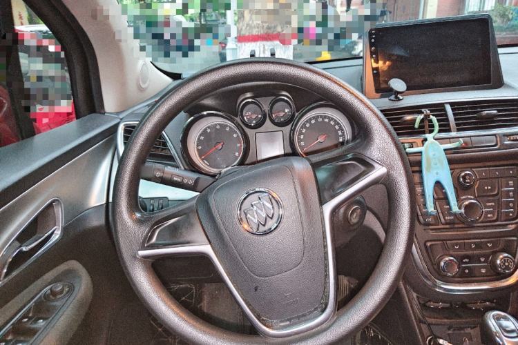 Used Buick Encore 2014 1.4T Automatic Two-Wheel Drive Urban Elite Model Steering Wheel