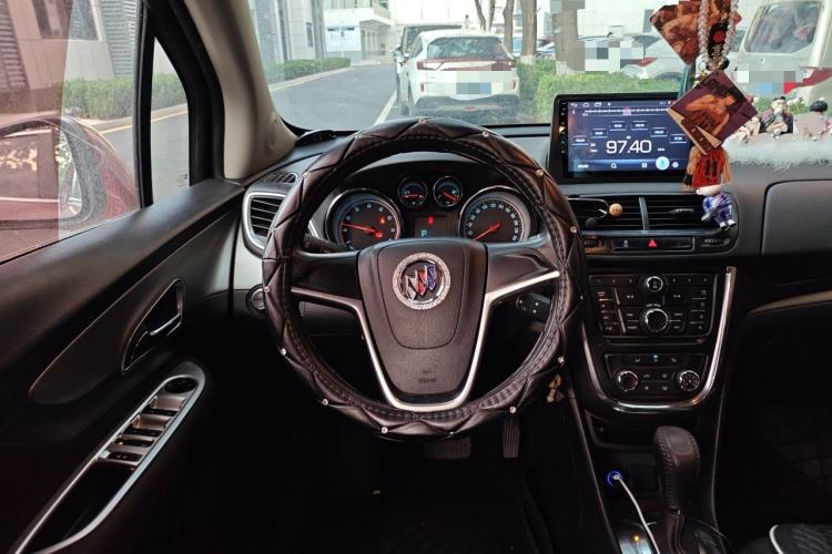 Used Buick Encore 2014 1.4T Automatic Two-Wheel Drive Urban Elite Model Steering Wheel