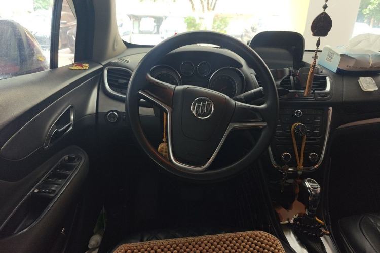 Used Buick Encore 2014 1.4T Automatic Two-Wheel Drive Urban Elite Model Steering Wheel