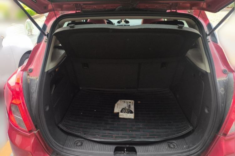 Used Buick Encore 2014 1.4T Automatic Two-Wheel Drive Urban Elite Model Trunk