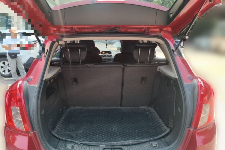 Used Buick Encore 2014 1.4T Automatic Two-Wheel Drive Urban Elite Model Trunk