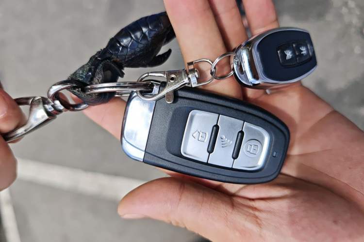 Used Buick Encore 2014 1.4T Automatic Two-Wheel Drive Urban Leading Model Vehicle Key