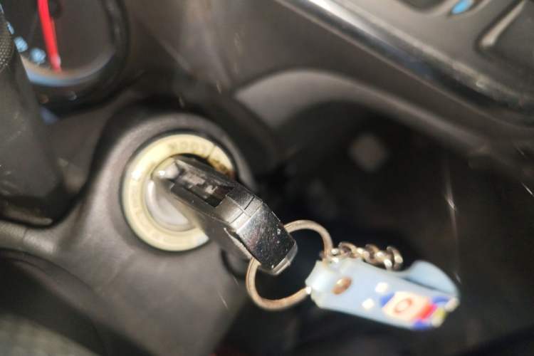 Used Buick Encore 2014 1.4T Manual Two-Wheel Drive Urban Sport Model Vehicle Key