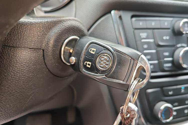 Used Buick Encore 2014 1.4T Automatic Two-Wheel Drive Urban Elite Model Vehicle Key