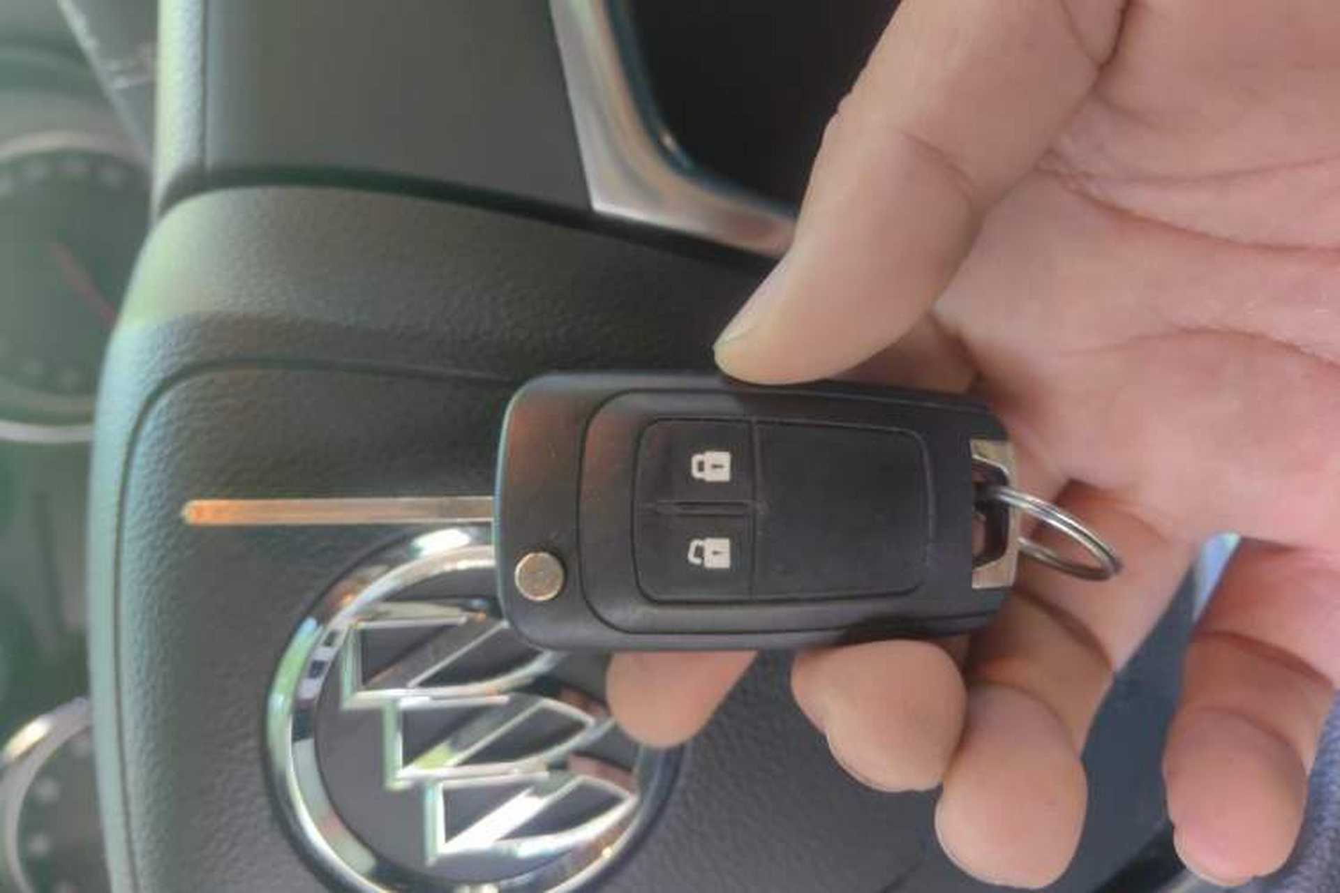 Used Buick Encore 2014 1.4T Automatic Two-Wheel Drive Urban Elite Model Vehicle Key