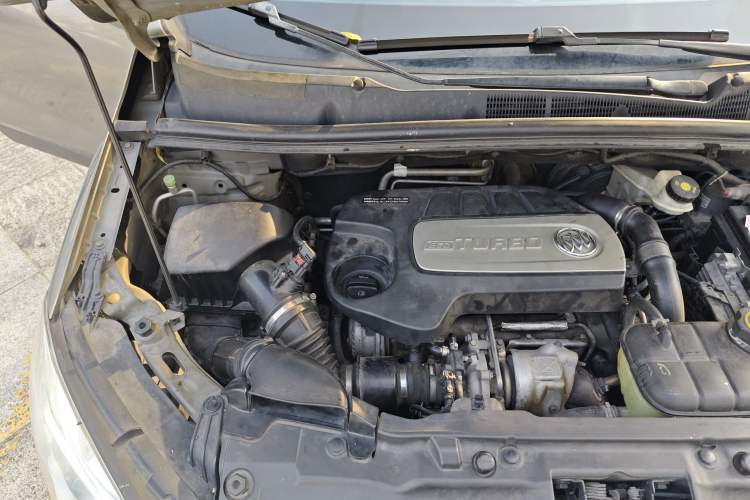 Used Buick Encore 2014 1.4T Automatic Two-Wheel Drive Urban Elite Model Engine Bay Right
